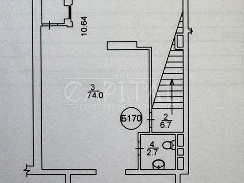 комерційна за адресою Дніпровська набережна вул., 18-А
