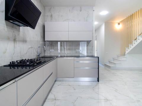 дом по адресу Корсунская ул., 4