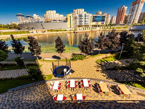 квартира за адресою Дніпровська набережна вул., 14-А