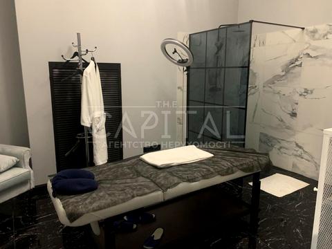 коммерческая по адресу Днепровская набережная ул., 14-А