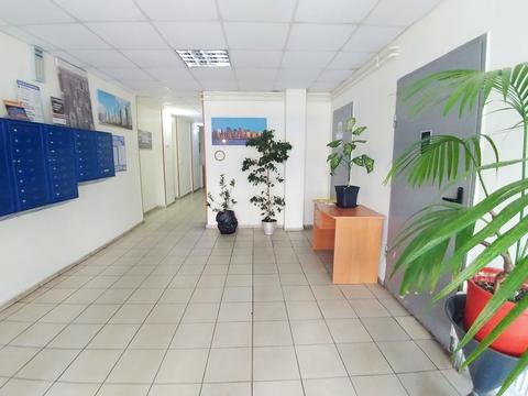 комерційна за адресою Січових Стрільців вул. (Артема), 52-А