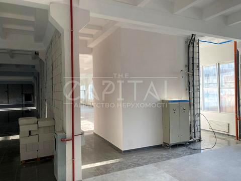 комерційна за адресою Глибочицька вул., 17-Д