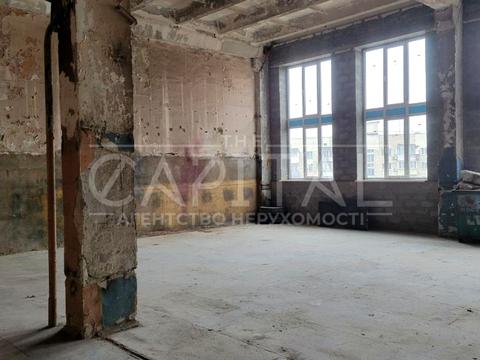 комерційна за адресою Кирилівська вул. (Фрунзе), 104