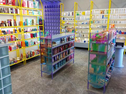 комерційна за адресою Велика Васильківська вул. (Червоноармійська), 1-3