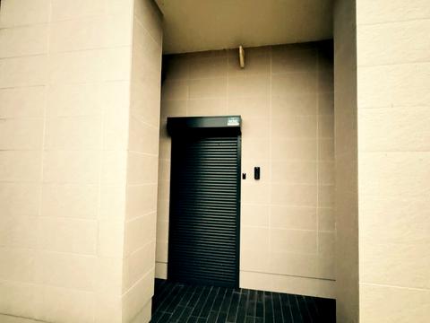 коммерческая по адресу Днепровская набережная ул., 18-Б