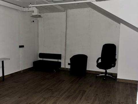 коммерческая по адресу Днепровская набережная ул., 18-Б