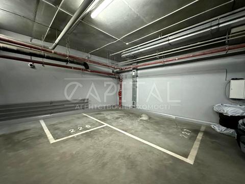 паркомісце за адресою Саперне Поле вул., 3