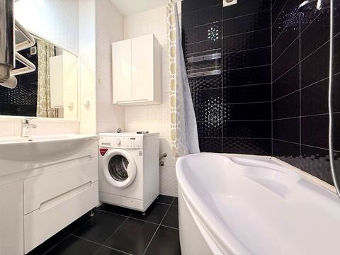 квартира по адресу Василия Сухомлинского ул., 14