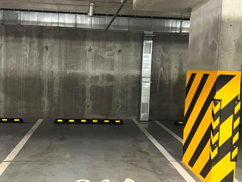 паркоместо по адресу Кудрявская ул., 24б