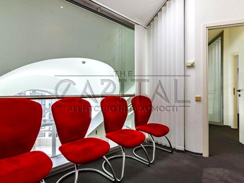 комерційна за адресою Левка Лук'яненка вул. (Маршала Тимошенка), 29