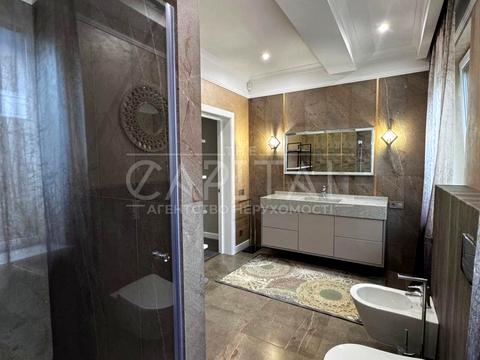 будинок за адресою Леоніда Бірюкова бульв.