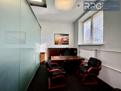 комерційна за адресою Миколи Міхновського бульв. (Дружби Народів), 13