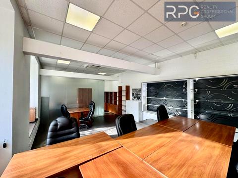 коммерческая по адресу Николая Михновского бульв. (Дружбы Народов), 13