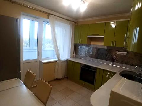 квартира за адресою Академіка Глушкова просп., 34