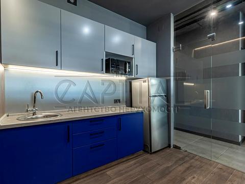 комерційна за адресою Кловський узвіз (Кловський), 7a