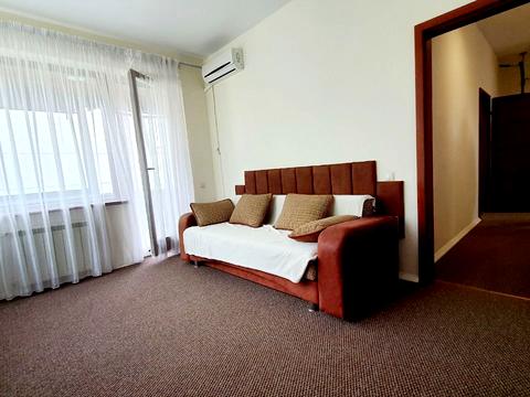 будинок за адресою с. Бурлача Балка, Лунная