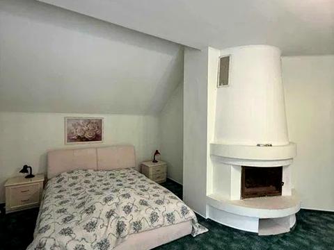 коммерческая по адресу Буковина, 19