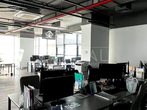 коммерческая по адресу Степана Бандеры просп. (Московський), 10-В