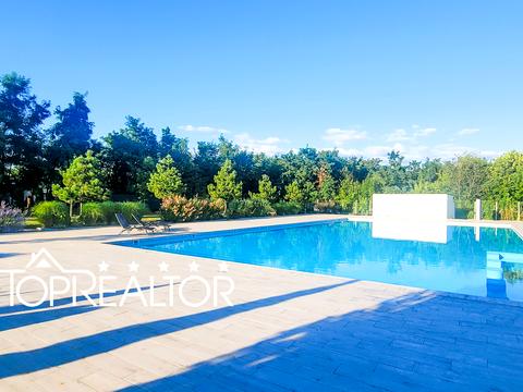 дом по адресу п. Лесное, Лісна