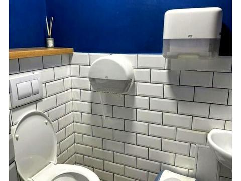 комерційна за адресою Русанівська набережна вул., 12/1