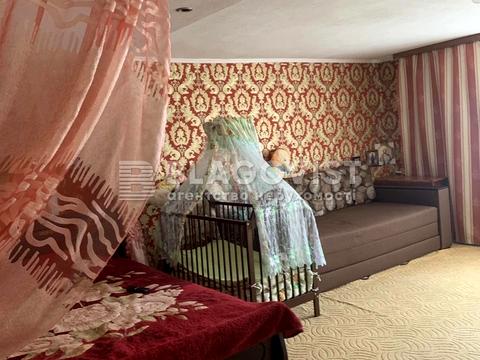 комерційна за адресою Круглоуніверситетська вул., 18/2