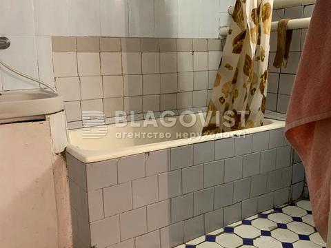 комерційна за адресою Круглоуніверситетська вул., 18/2