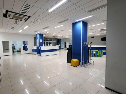 комерційна за адресою Павла Нірінберга вул. (Баумана), 10