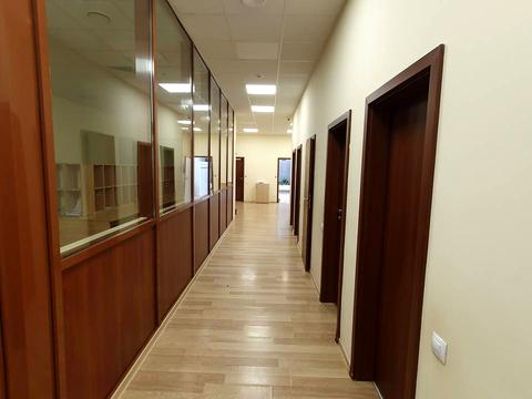 комерційна за адресою Павла Нірінберга вул. (Баумана), 10