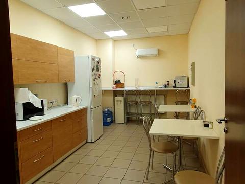 комерційна за адресою Павла Нірінберга вул. (Баумана), 10