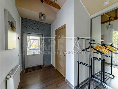 комерційна за адресою Олени Теліги вул., 5-Б