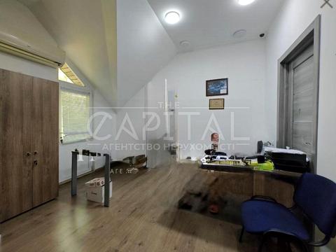 комерційна за адресою Олени Теліги вул., 5-Б