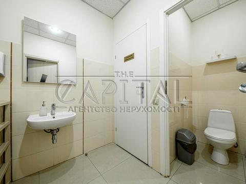 комерційна за адресою Олени Теліги вул., 5-Б