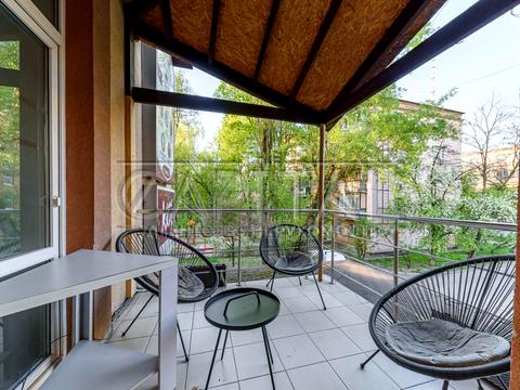 комерційна за адресою Олени Теліги вул., 5-Б