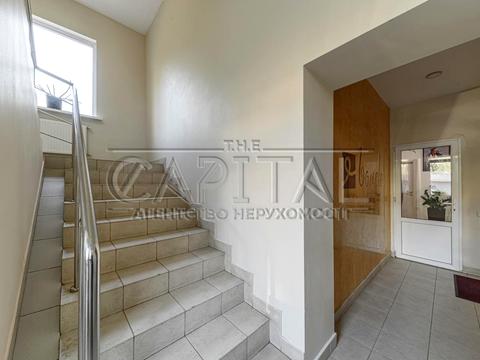 комерційна за адресою Олени Теліги вул., 5-Б