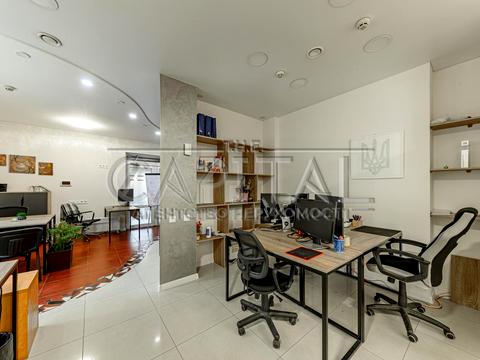 комерційна за адресою Олени Теліги вул., 5-Б