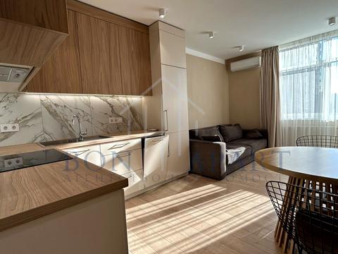 квартира за адресою Олександра Олеся вул., 4-Б