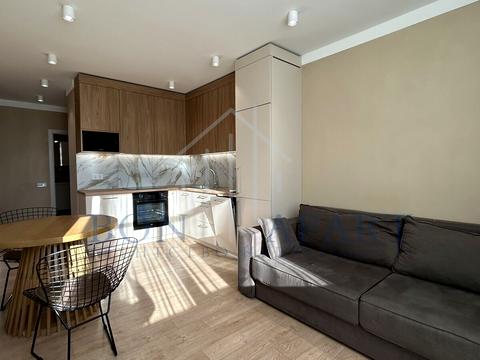 квартира за адресою Олександра Олеся вул., 4-Б