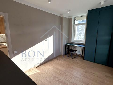 квартира за адресою Олександра Олеся вул., 4-Б