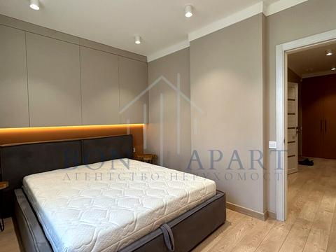 квартира за адресою Олександра Олеся вул., 4-Б