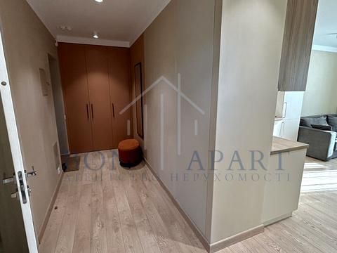 квартира за адресою Олександра Олеся вул., 4-Б