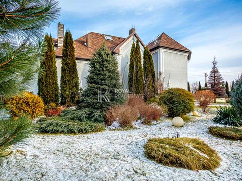 дом по адресу с. Безугловка, веселкова