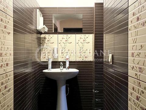 комерційна за адресою Січових Стрільців вул. (Артема), 33-А