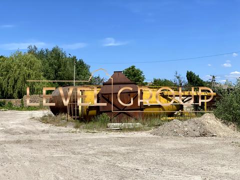 комерційна за адресою Заводська вул., 2