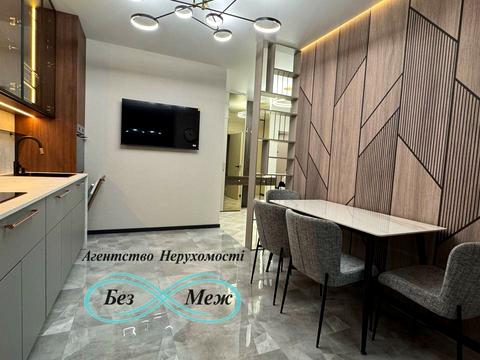 квартира по адресу Радісна, 4