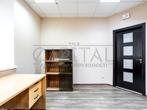 комерційна за адресою Січових Стрільців вул. (Артема), 27-31