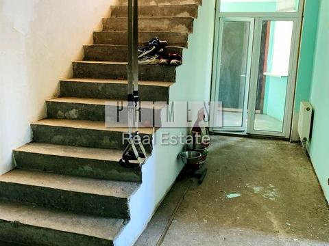 будинок за адресою Вишнева вул.