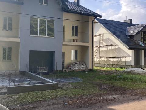 дом по адресу Героїв Небесної Сотні