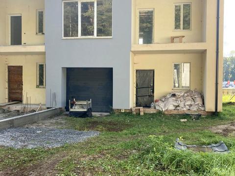 дом по адресу Героїв Небесної Сотні