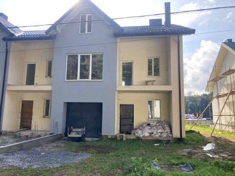 дом по адресу Героїв Небесної Сотні