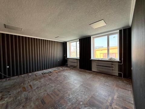 коммерческая по адресу Строителей ул., 43